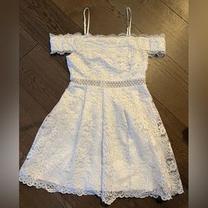 LACE WHITE DRESS